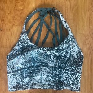 Lululemon sports bra